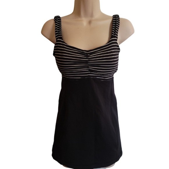 Lululemon Aria Tank II Parallel Stripe Black White / Black Size 8 Built In Bra - Picture 2 of 11